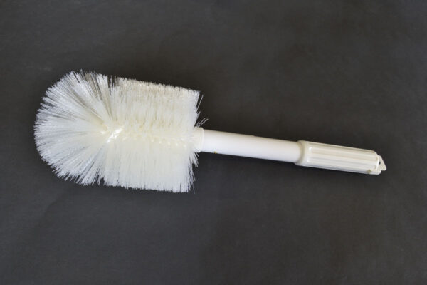 16" Polyester Valve Brush - White
