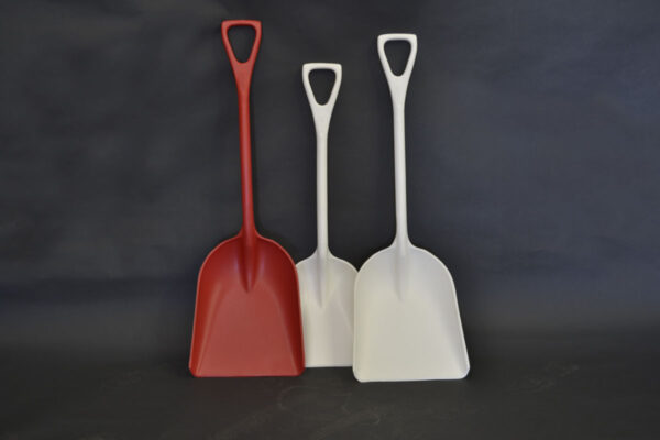 One Piece Heavy Duty Shovel - Red